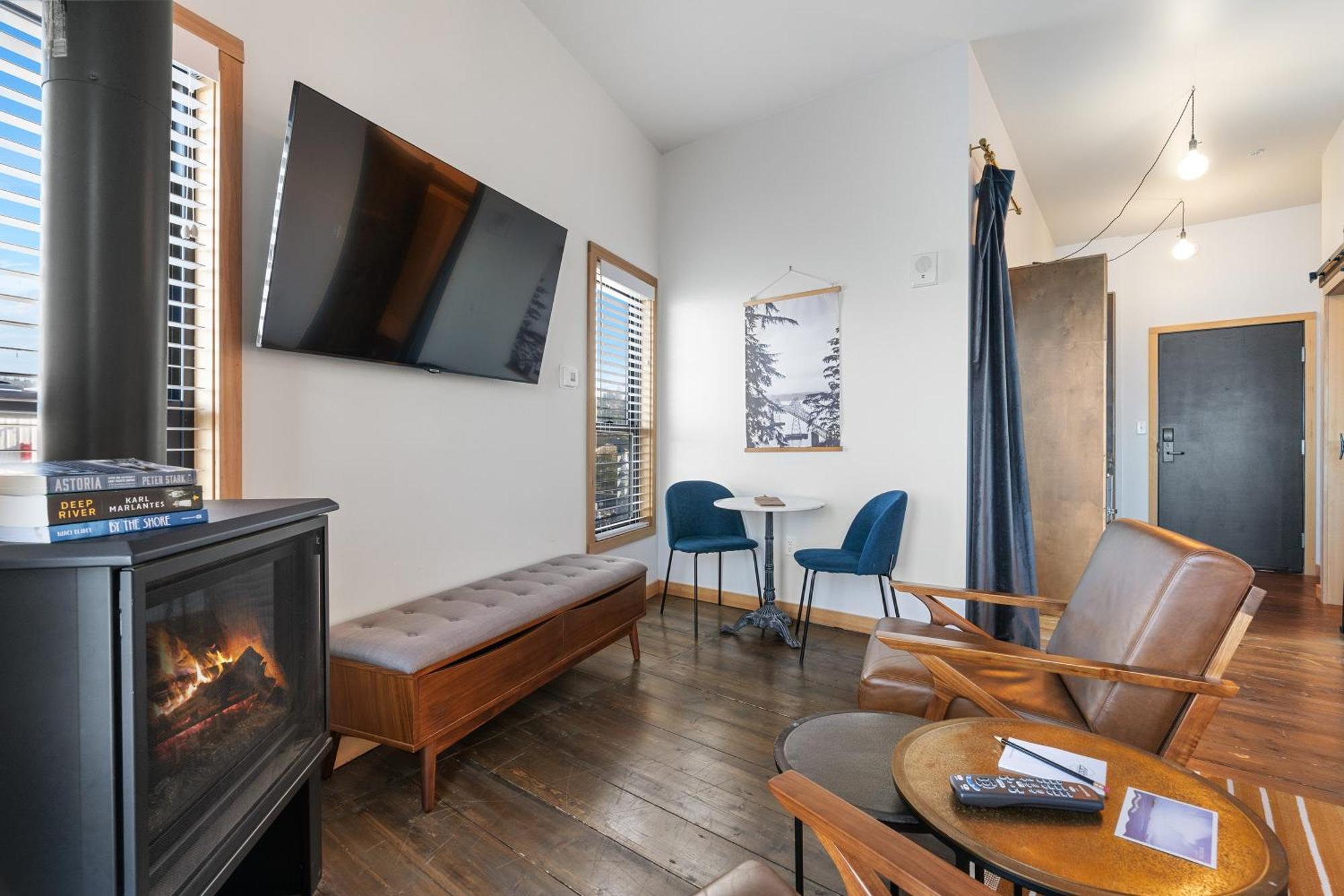 Bowline Hotel Асторія Екстер'єр фото